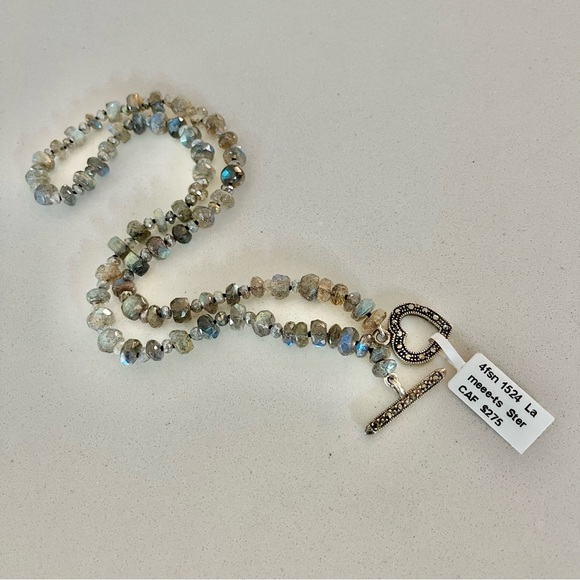 One of a kind Faceted Labradorite beaded necklace 18” in length. - Picture 2 of 9